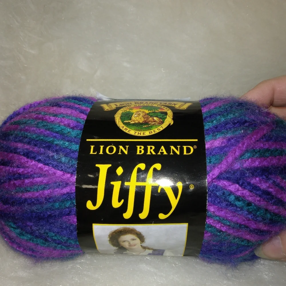 YARN Lion Brand Jiffy Quick & Easy Mohair Look Yarn 100% acrylic
